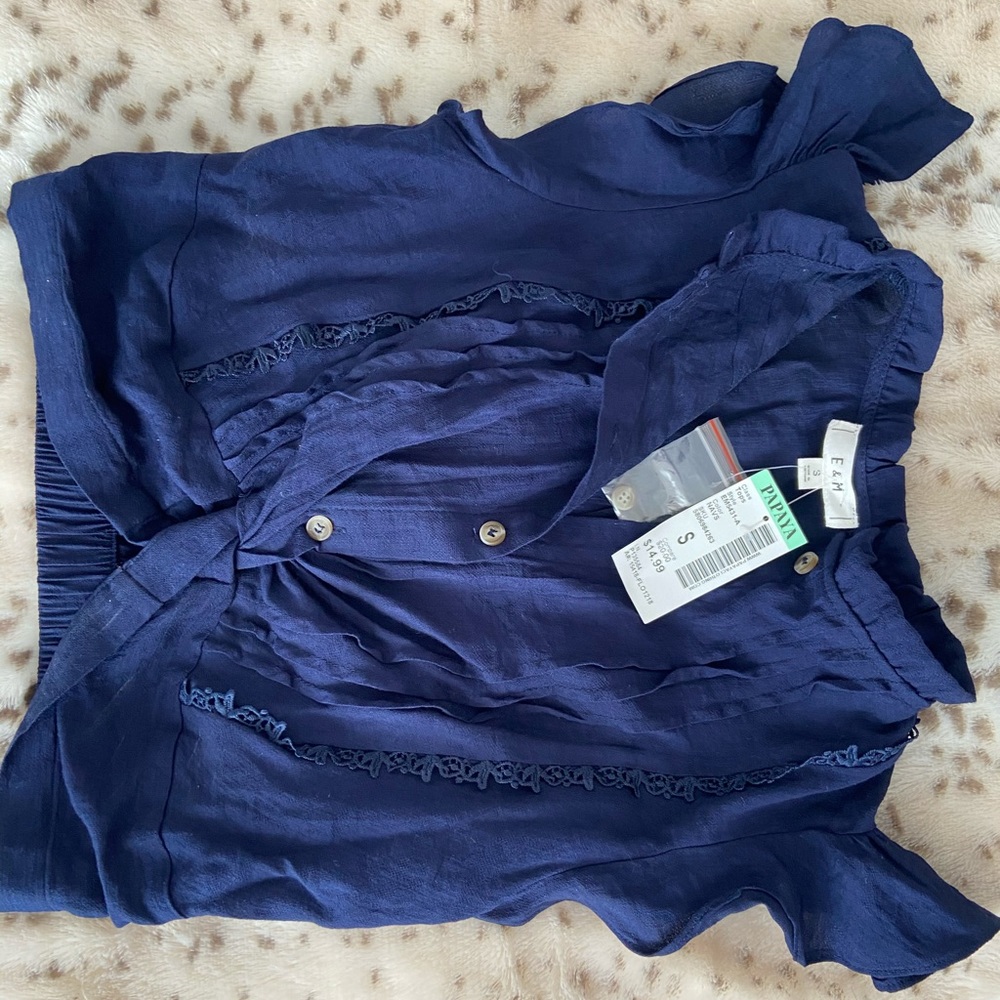 Navy blue cropped top